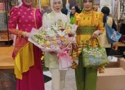 Santi Rico Angkat Keindahan Sunting Melayu Riau dalam Kreasi Bhayangkari Nusantara 2026